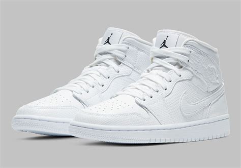 jordan white sneakers for women